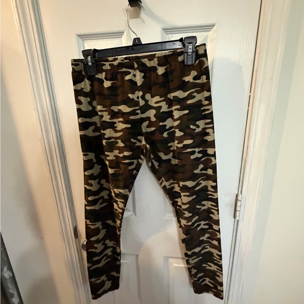 Camo Print Leggings - Olive & Tan